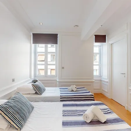 Le N 10 - Of 200 Sqm With Patio Of 35 Square Meters In Old Town *