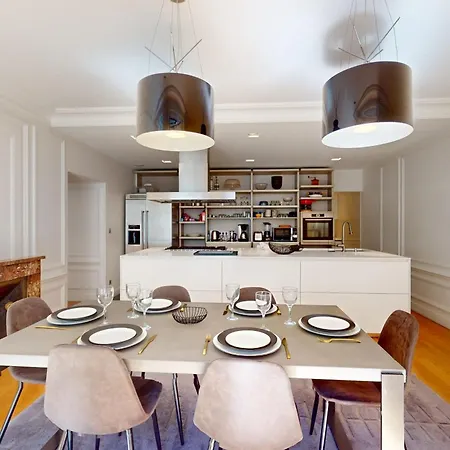 Апартаменты Le N 10 - Of 200 Sqm With Patio Of 35 Square Meters In Old Town Анси